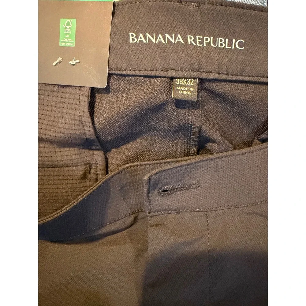 NWT Banana Republic Mens Core Temp Chino Pants 38x32 Black Slim Tapered Gorpcore